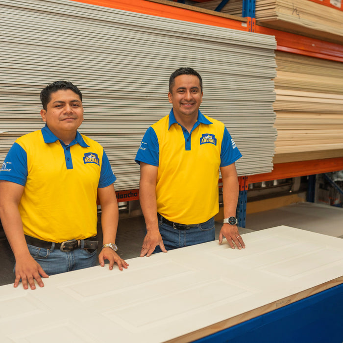 Guía de puertas de madera para tu casa en Guatemala